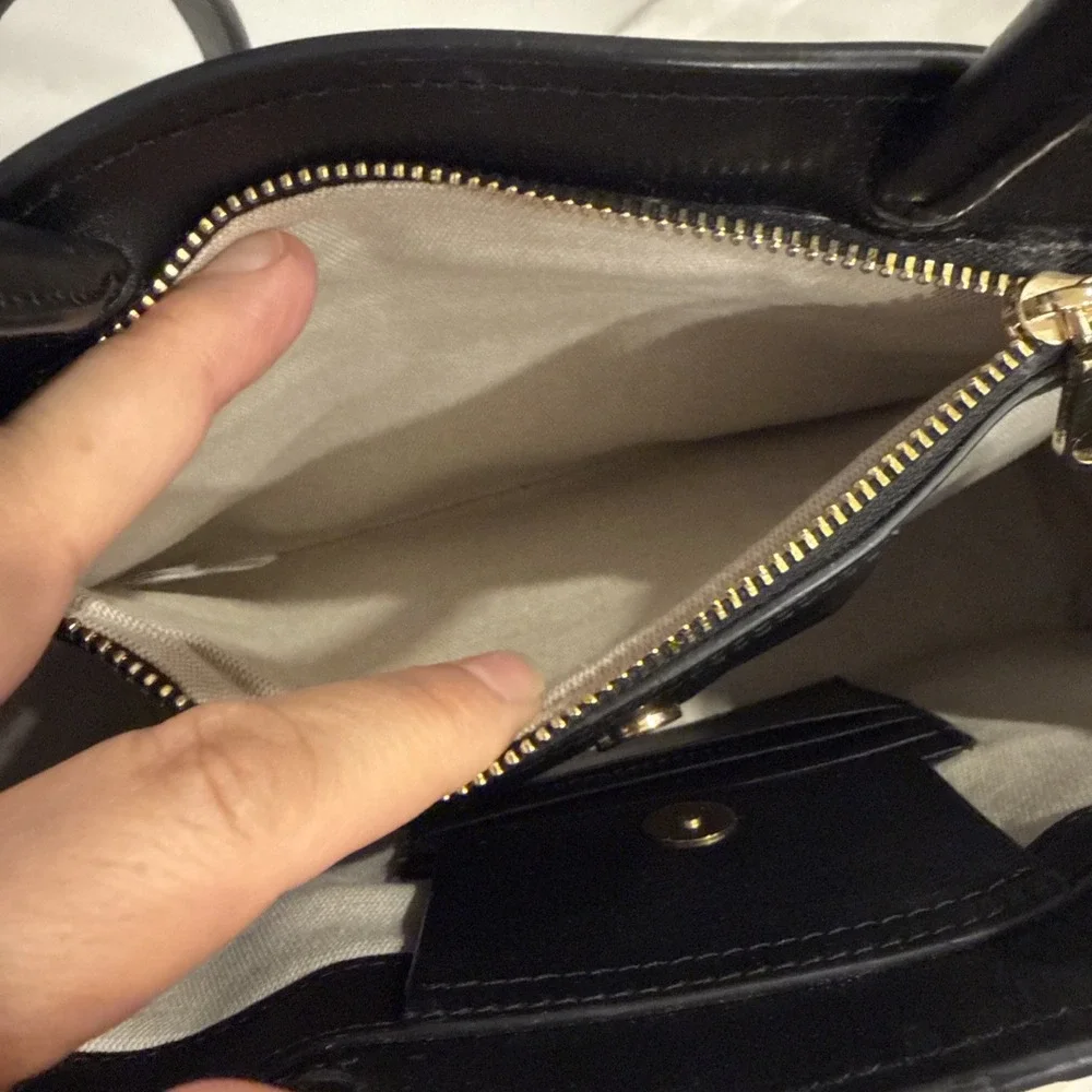 Radley London Bow Street women's medium leather Zip top Satchel purse bag black